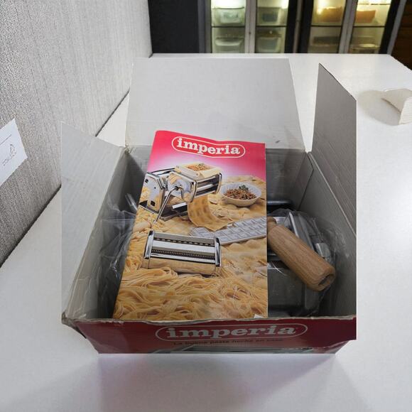 Imperia Tipo Lusso SP 150 Manual Pasta Maker Machine Made in Italy Heavy Duty - Picture 3 of 16